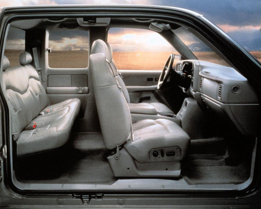  Chevrolet Silverado 1999 года  (фото 5 из 61)